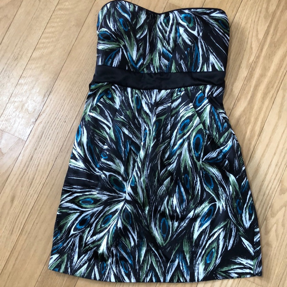 Trixxi strapless Satin Style stretch Peacock print Dress Junior size 3